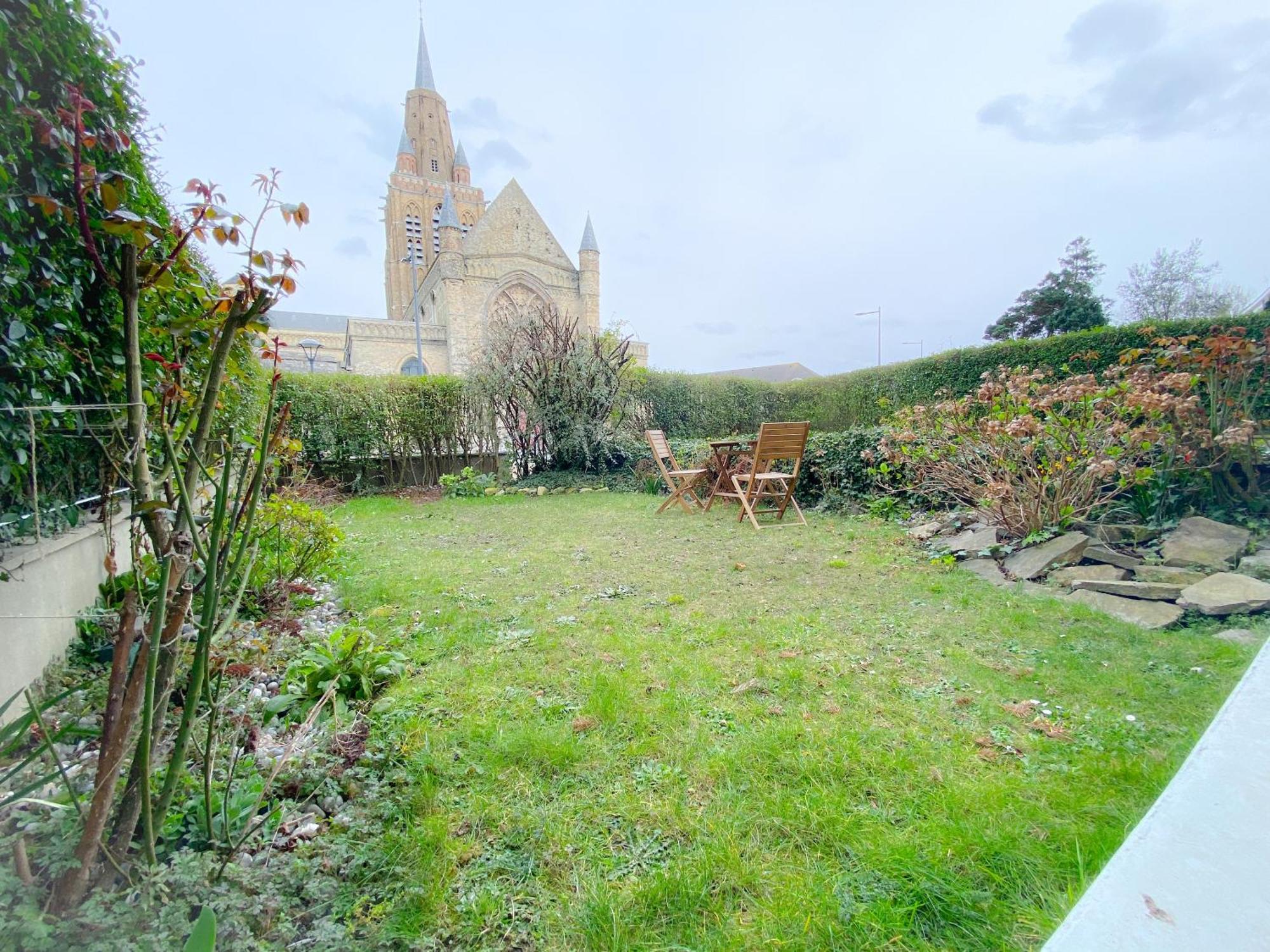 Le Notre Dame Maison Spacieuse Avec Jardin Calais Eksteriør bilde